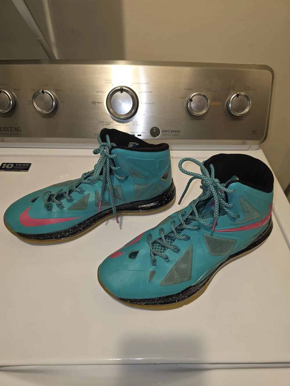 Nike Lebron James Teal Basketball Shoes with Pink Swoosh
